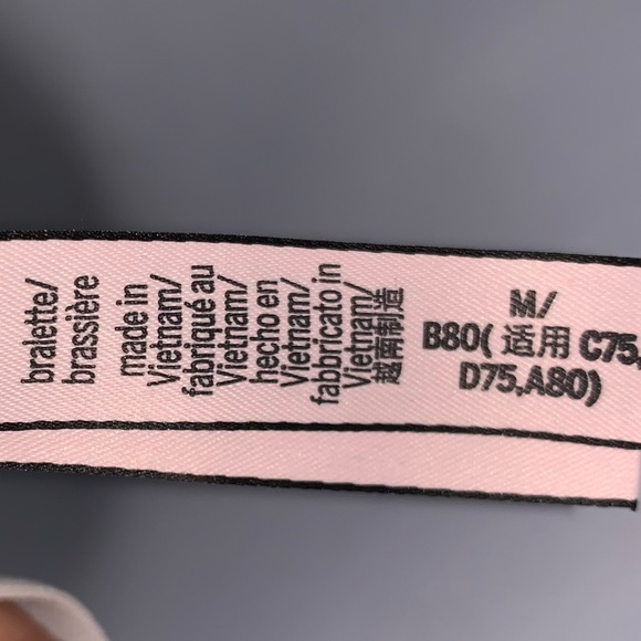 Victorias Secret Crème Colored Lace Logo Bralette - Picture 5 of 5